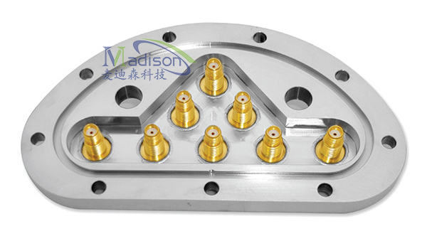 8個雙端SMA 18GHz真空饋通